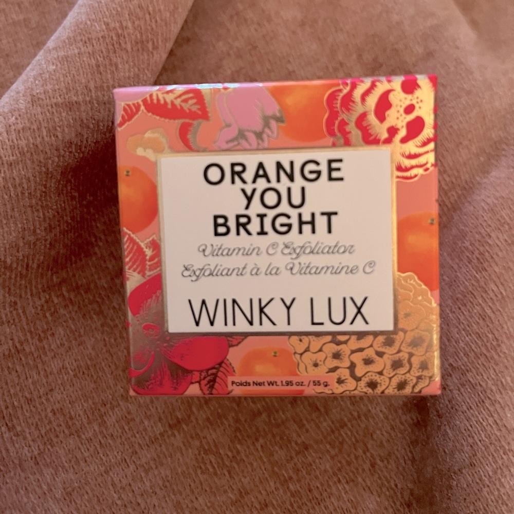 WinkyLux Face Scrub